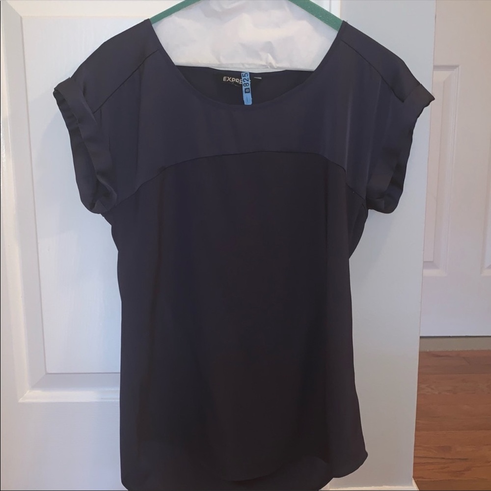 Express blouse in blue. XS